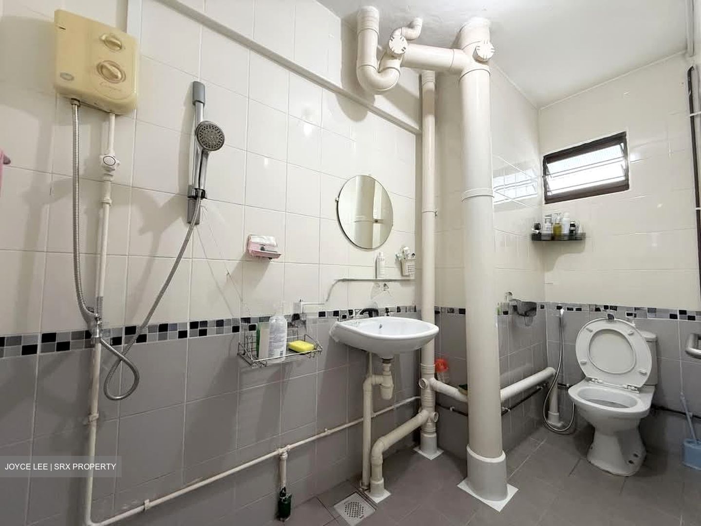 Blk 407 Hong Kah Court (Jurong West), HDB Executive #538508501
